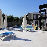 Aparthotel Simay Apart *